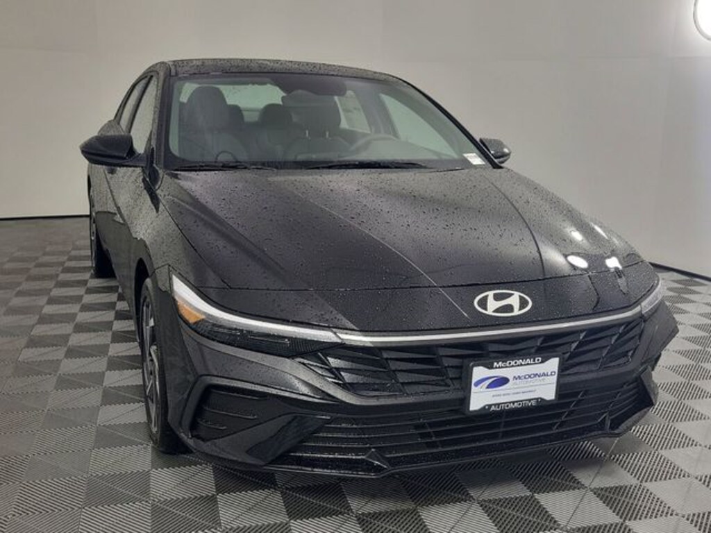 Used 2025 Hyundai Elantra Hybrid SEL Sport Sedan
