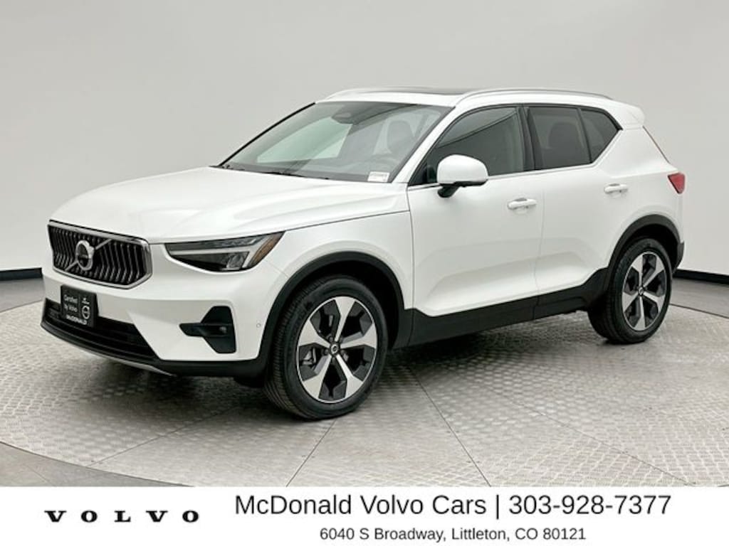 Certified 2025 Volvo XC40 B5 Plus Bright Theme SUV
