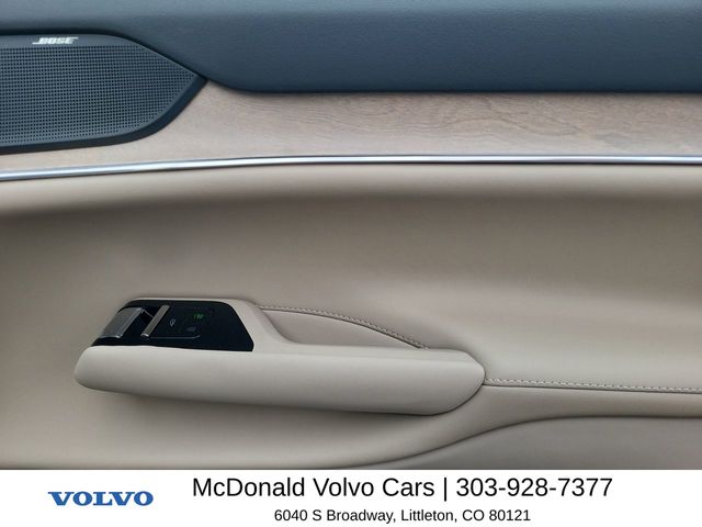 2025 Volvo EX90 Plus - Photo 18