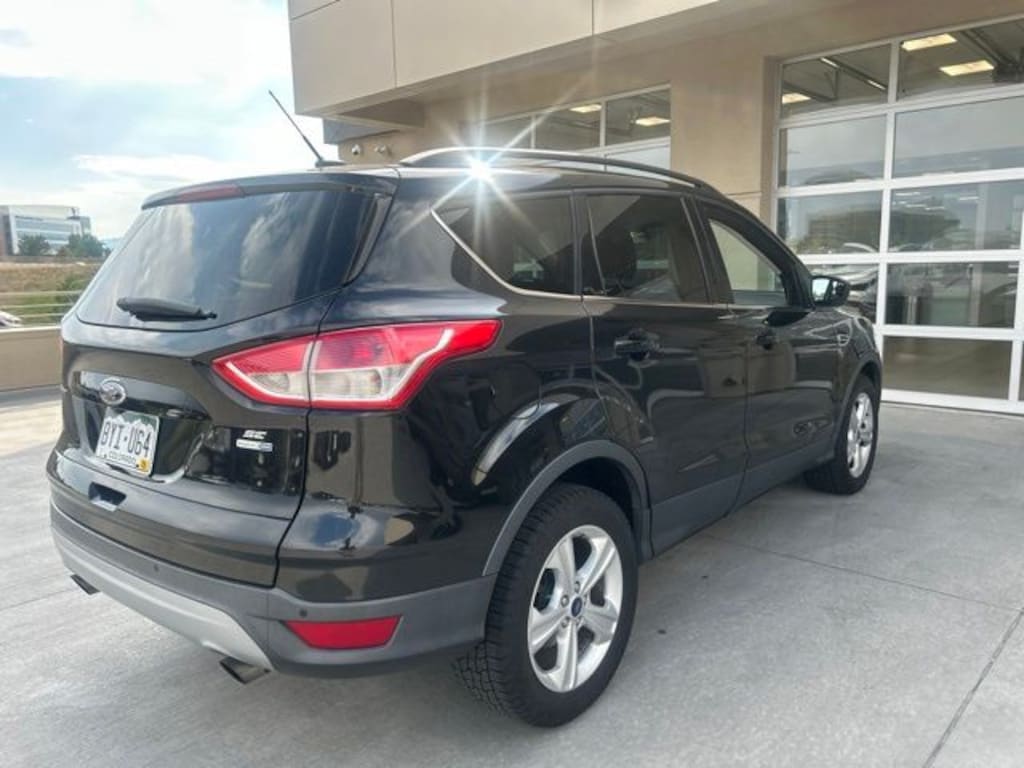 Used 2015 Ford Escape SE SUV