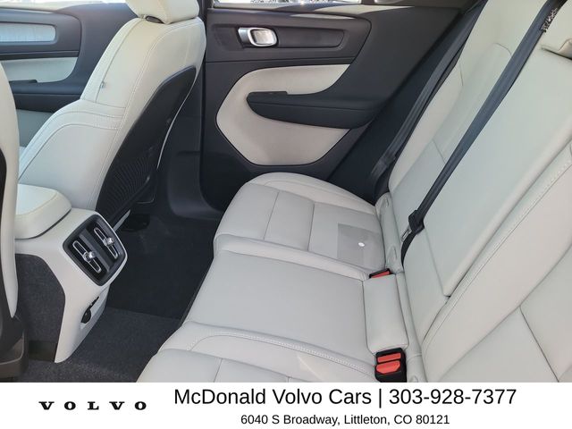 2026 Volvo XC40 Plus - Photo 13