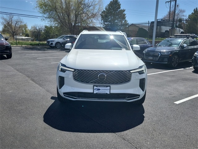 2025 Volvo XC90 Plus - Photo 8