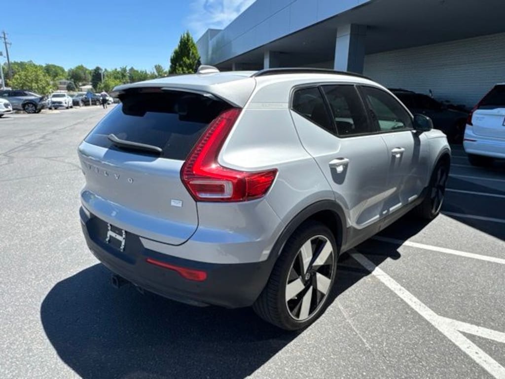 Certified 2024 Volvo XC40 Recharge Pure Electric Twin Ultimate SUV