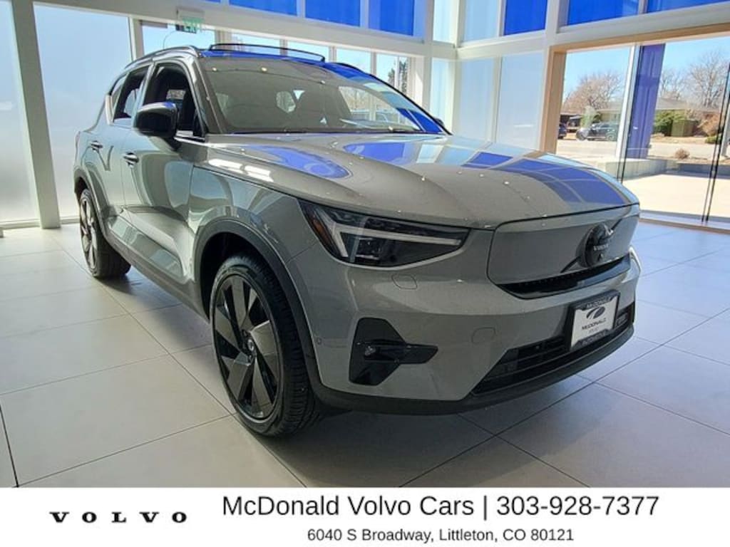 New 2026 Volvo EX40 Twin Motor Ultra Black Edition SUV