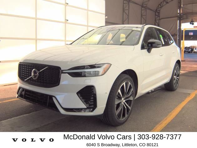 2025 Volvo XC60 B5 Plus Dark AWD's photo