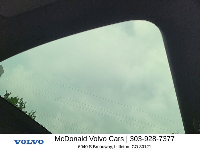 2025 Volvo EX90 Plus - Photo 28