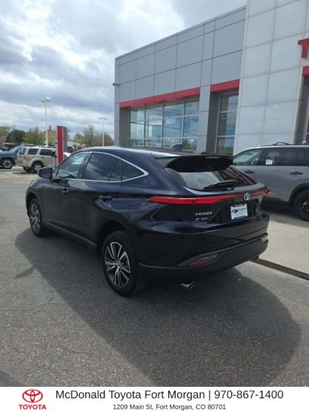 Used 2023 Toyota Venza LE SUV