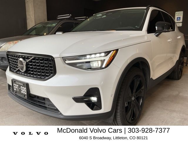 2024 Volvo XC40 Ultimate