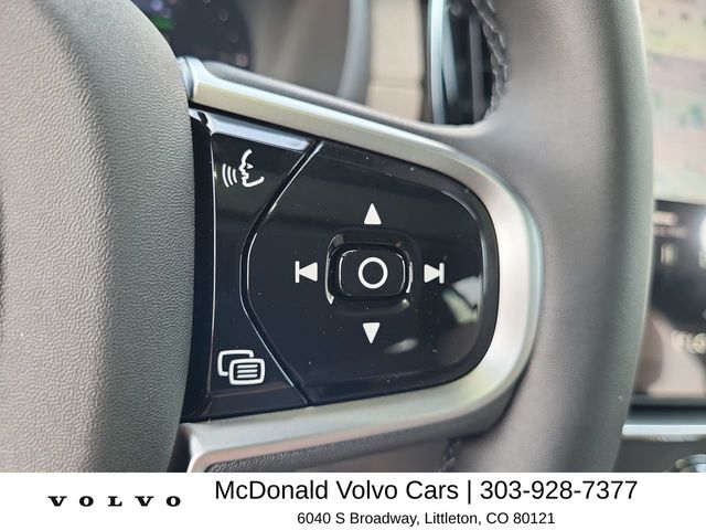 2026 Volvo XC90 Plus - Photo 23