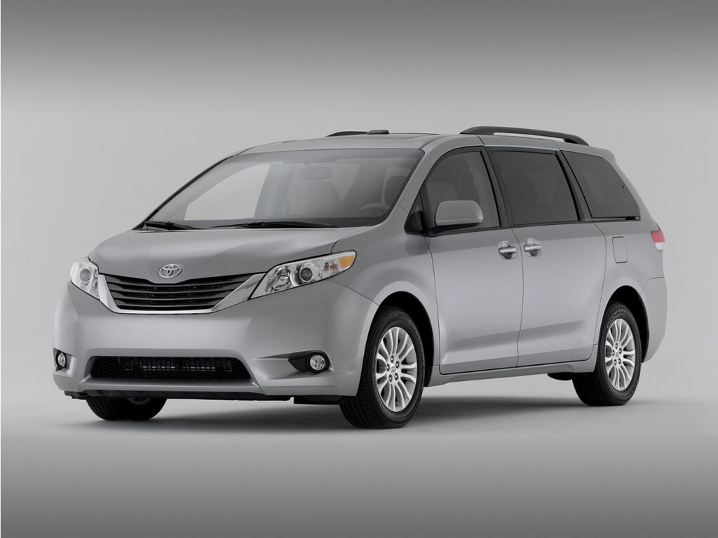 Used 2014 Toyota Sienna Limited 4WD Van