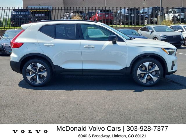 2026 Volvo XC40 Plus - Photo 6