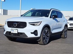 2026 Volvo XC40 B5 Plus AWD SUV