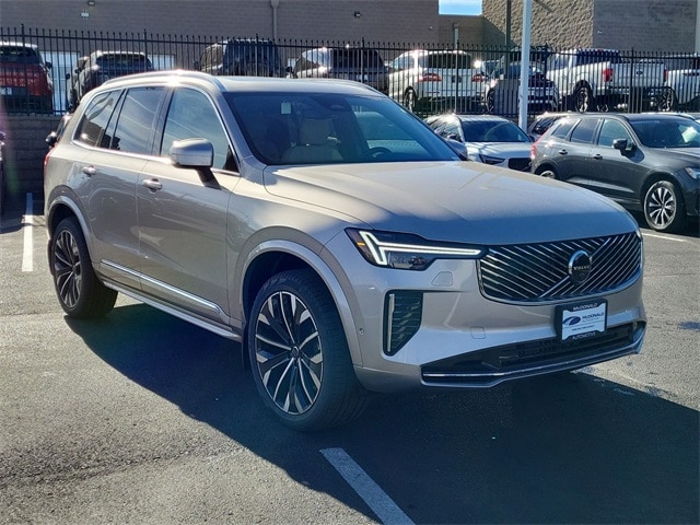 2025 Volvo XC90 Plus - Photo 7