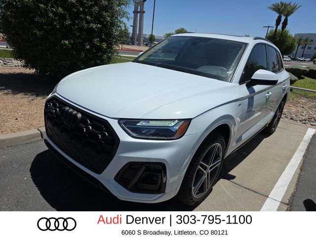 2023 Audi Q5 55 e Premium Plus's photo