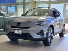 2026 Volvo EX40 Twin Motor Ultra Black Edition AWD SUV