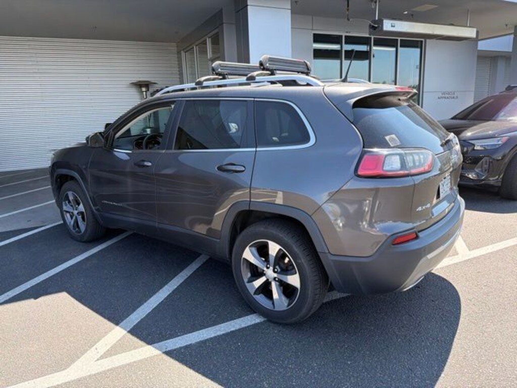Used 2019 Jeep Cherokee Limited 4x4 SUV
