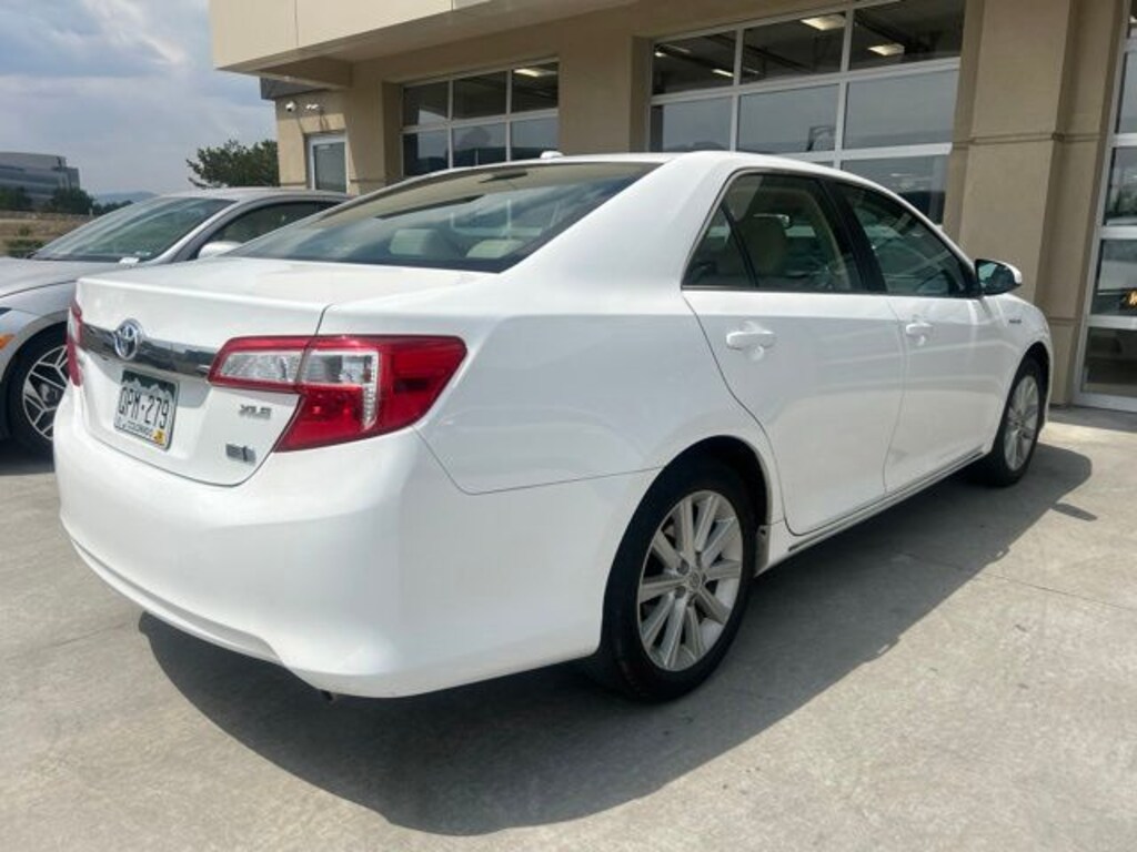 Used 2012 Toyota Camry Hybrid XLE Sedan