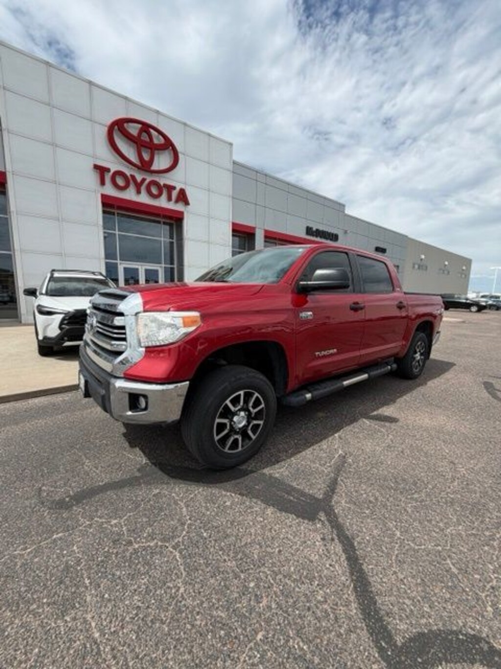 Used 2016 Toyota Tundra SR5 5.7L V8 w/FFV Truck CrewMax