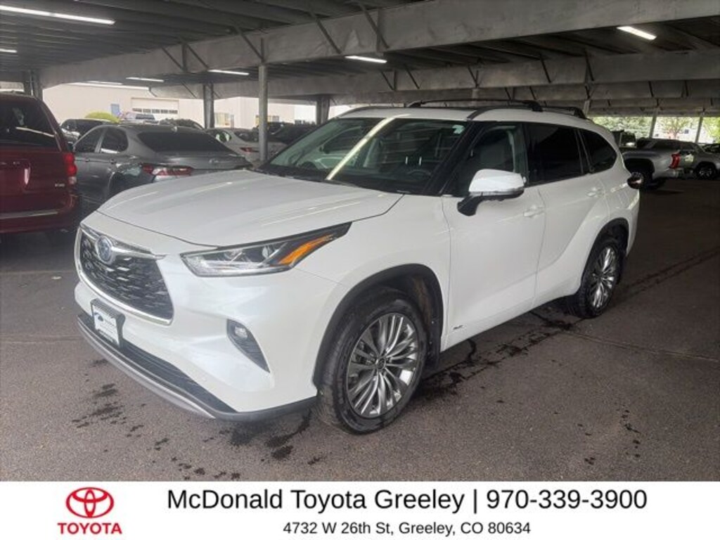 Used 2024 Toyota Highlander Hybrid Platinum SUV
