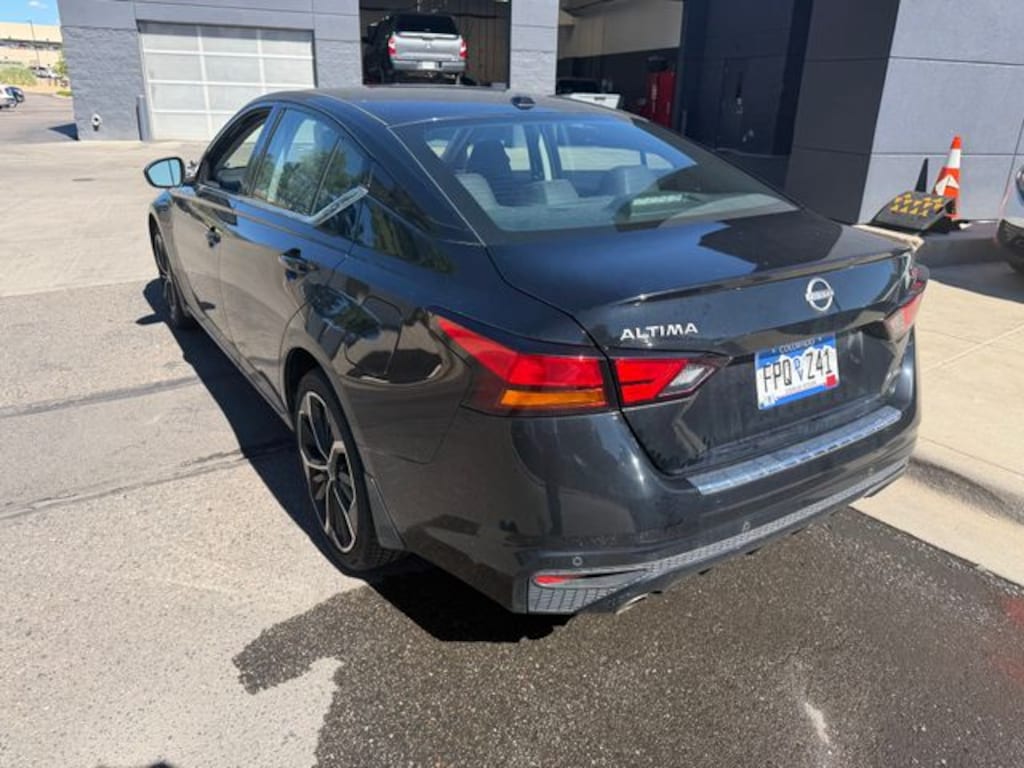 Used 2023 Nissan Altima 2.5 SR Sedan