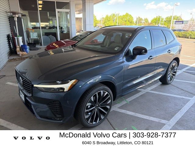 2026 Volvo XC60 B5 Ultra Dark AWD's photo
