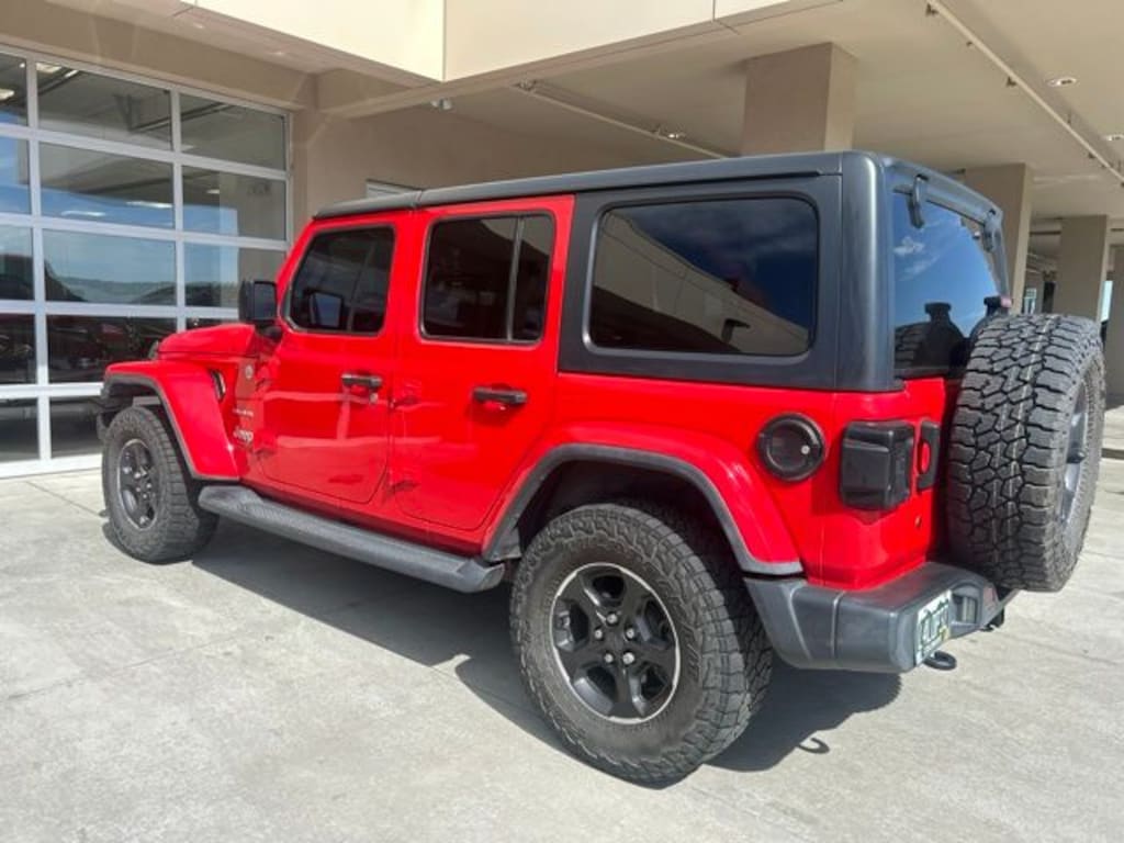 Used 2020 Jeep Wrangler Unlimited Sahara SUV