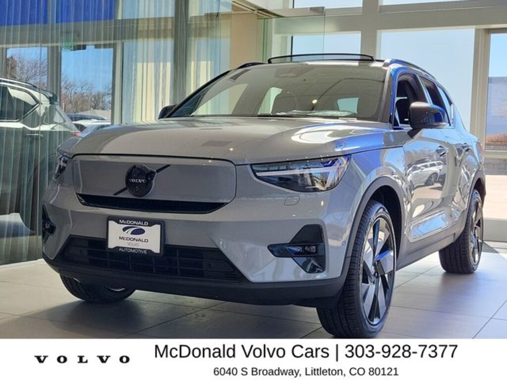 New 2026 Volvo EX40 Twin Motor Ultra Black Edition SUV