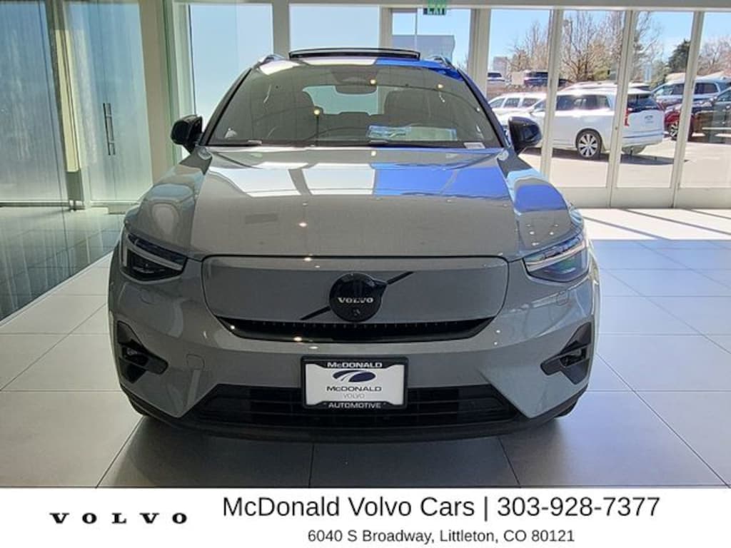 New 2026 Volvo EX40 Twin Motor Ultra Black Edition SUV