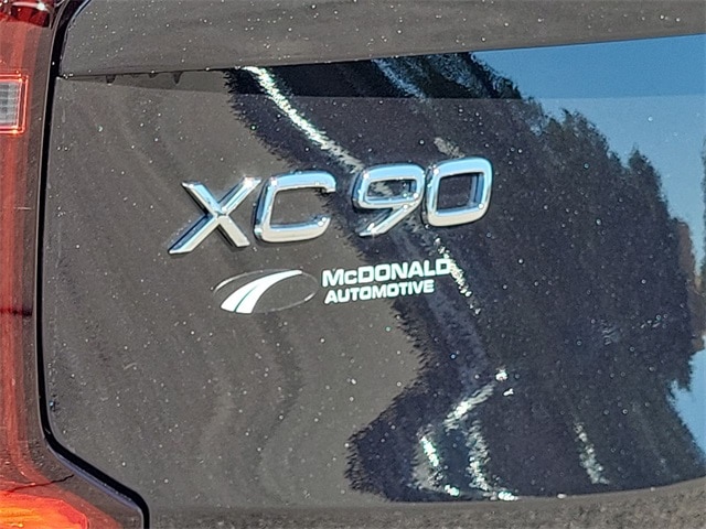 2025 Volvo XC90 Plus - Photo 16