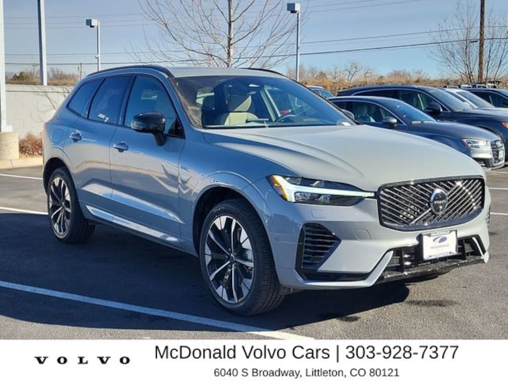 New 2026 Volvo XC60 plug-in hybrid T8 Plus SUV