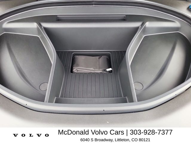 2025 Volvo EX90 Ultra - Photo 21