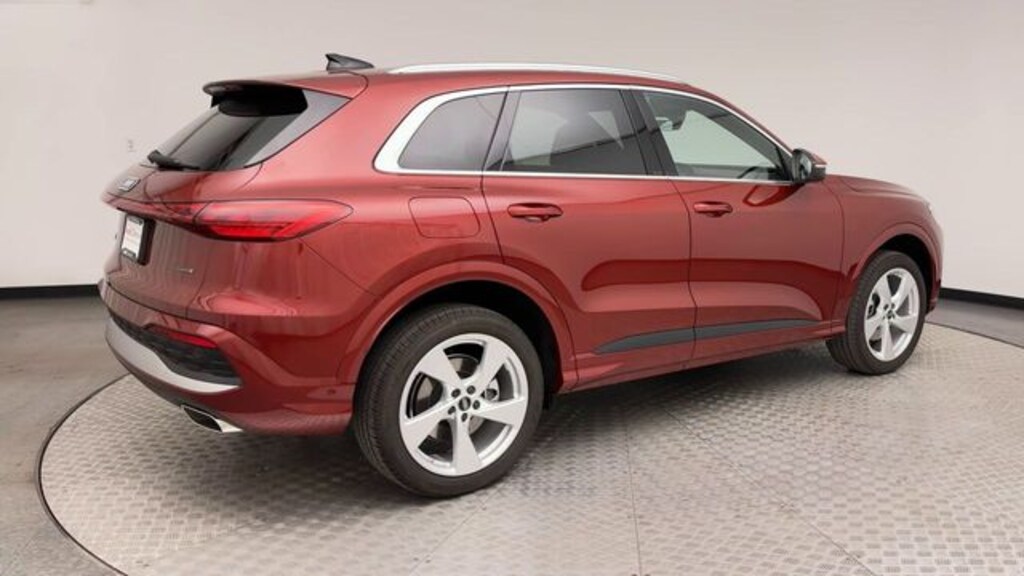 Used 2025 Audi Q5 2.0T Premium SUV