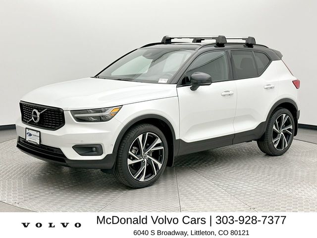 2019 Volvo XC40 T5 R-Design AWD's photo