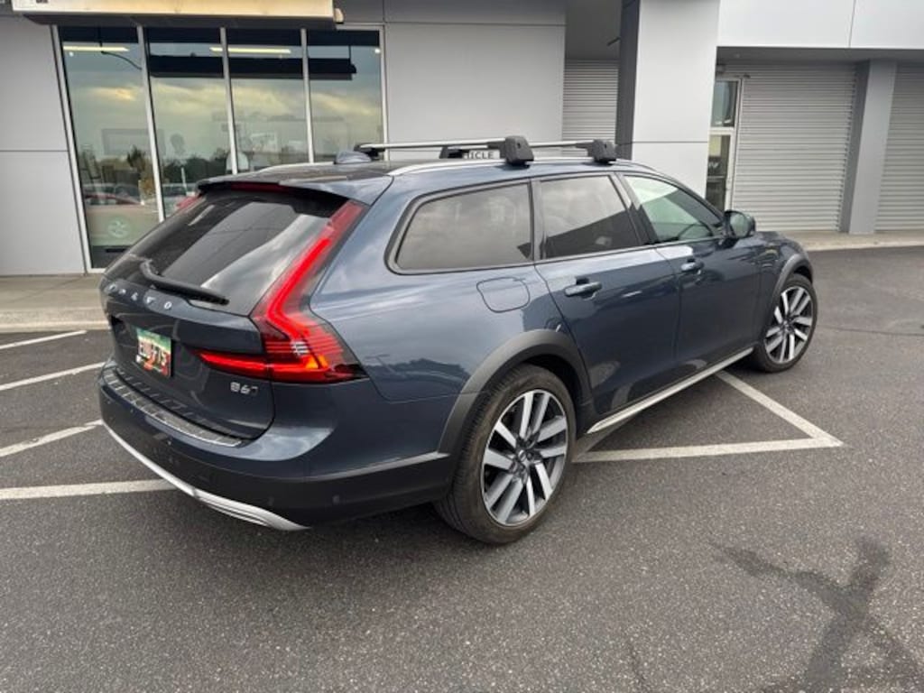 Used 2024 Volvo V90 Cross Country B6 Ultimate Wagon