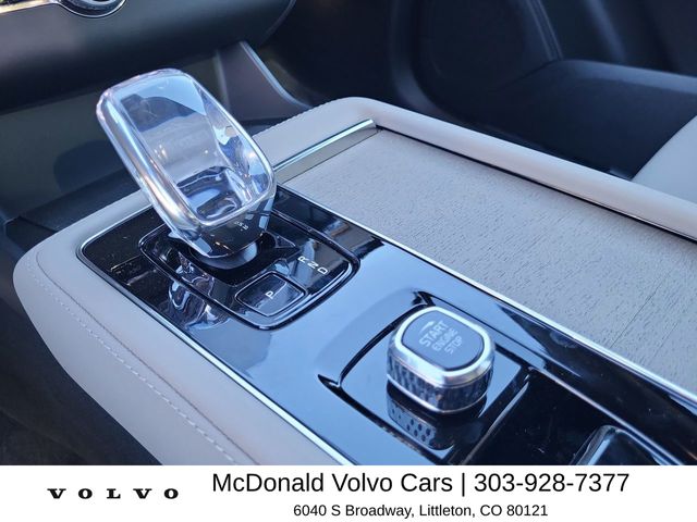 2025 Volvo XC90 Core - Photo 24