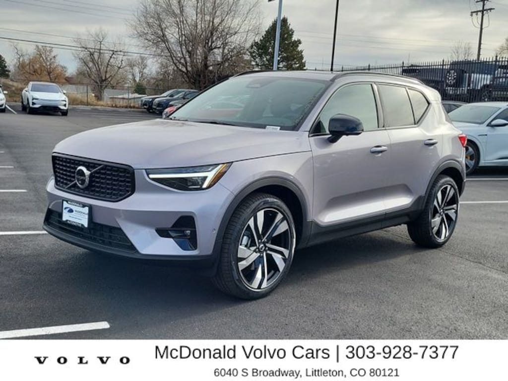 New 2026 Volvo XC40 B5 Ultra SUV