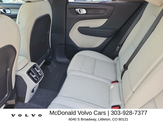 2026 Volvo XC40 Plus - Photo 13