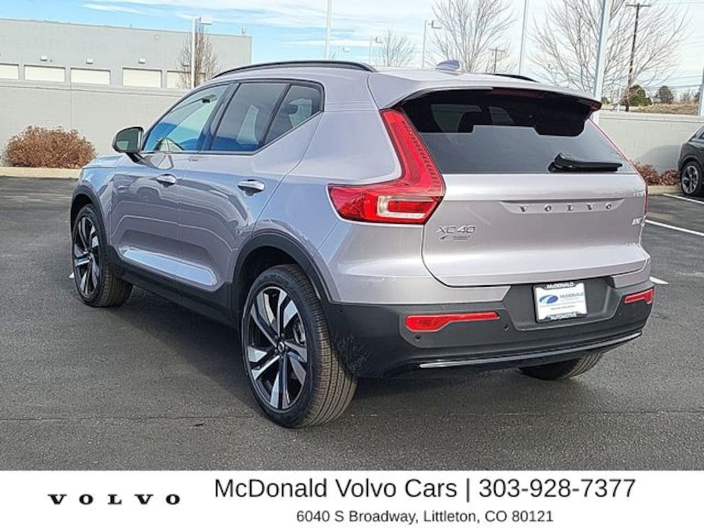 New 2026 Volvo XC40 B5 Ultra SUV