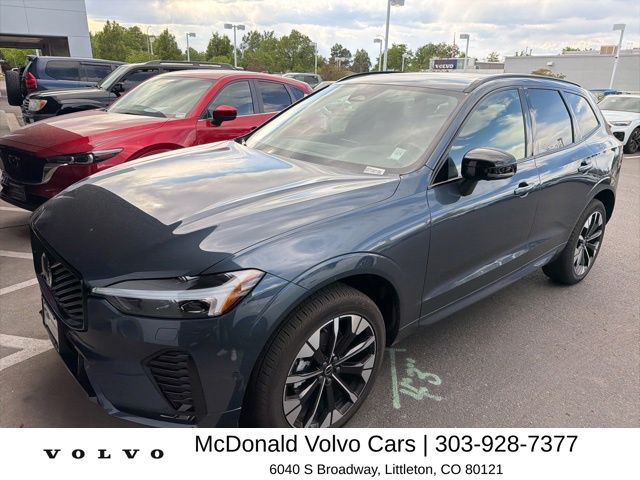 2026 Volvo XC60 B5 Plus Dark AWD's photo