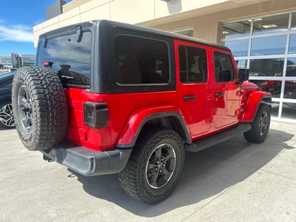 Used 2020 Jeep Wrangler Unlimited Sahara SUV