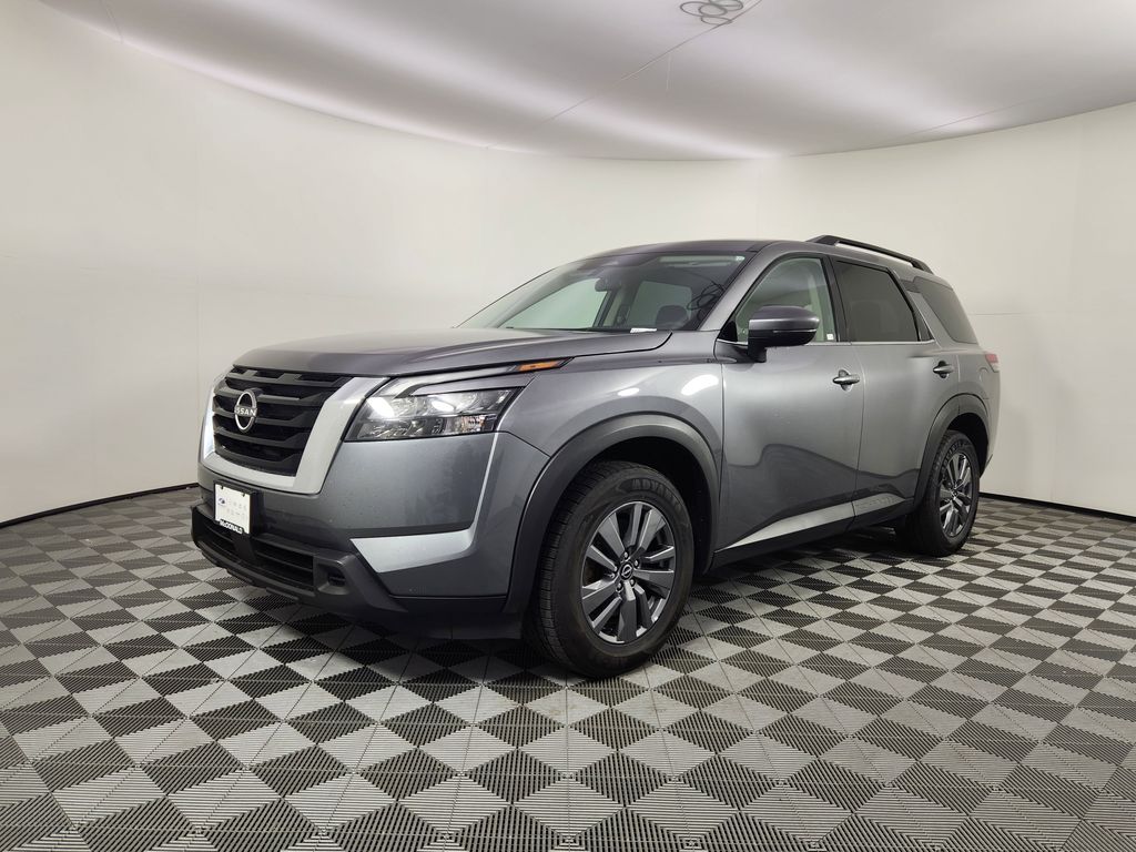 2024 Nissan Pathfinder SV 4WD's photo