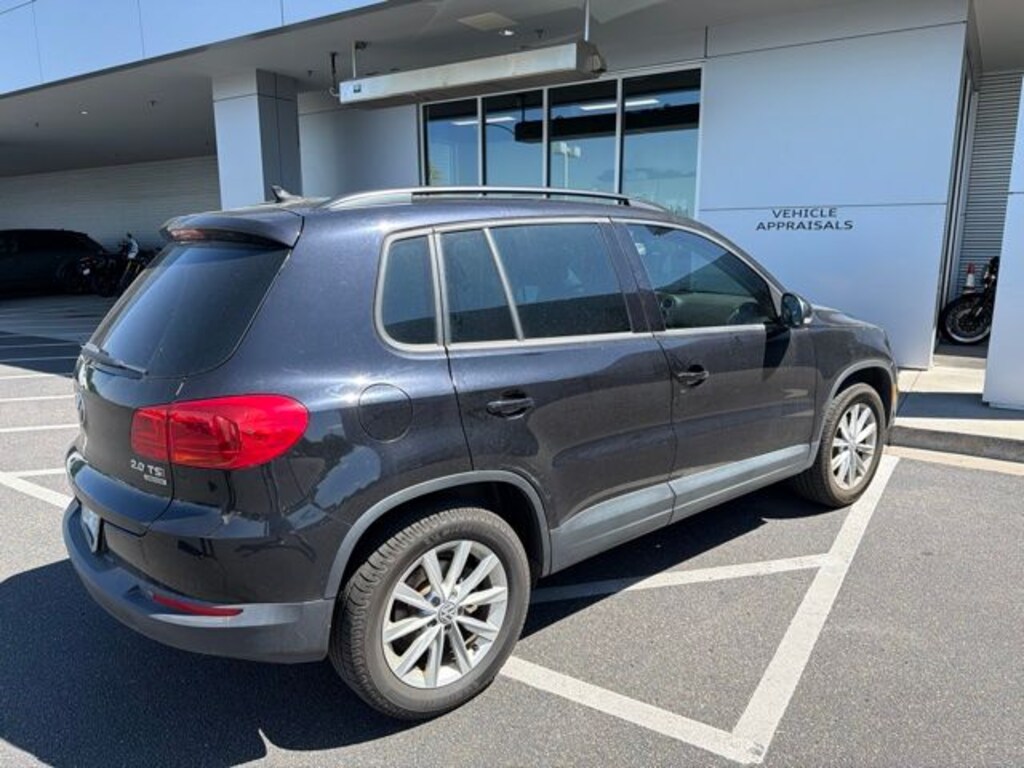 Used 2015 Volkswagen Tiguan SE SUV