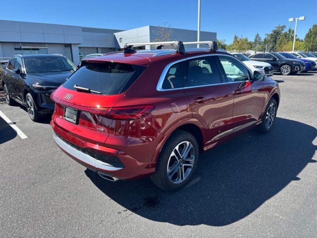 Used 2025 Audi Q5 2.0T Premium SUV