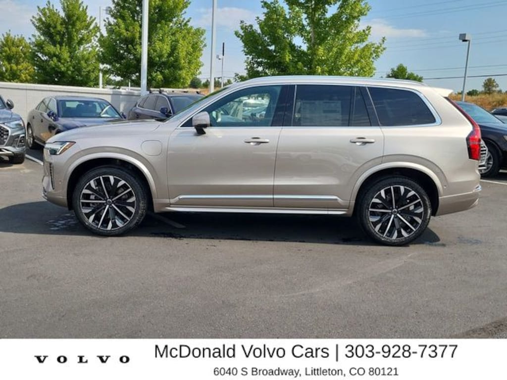 New 2026 Volvo XC90 plug-in hybrid T8 Plus 7-Seater SUV