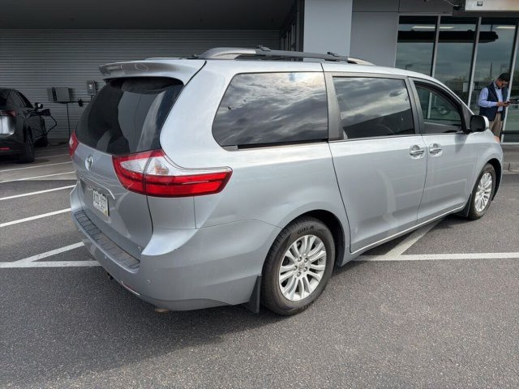 Used 2015 Toyota Sienna XLE Van