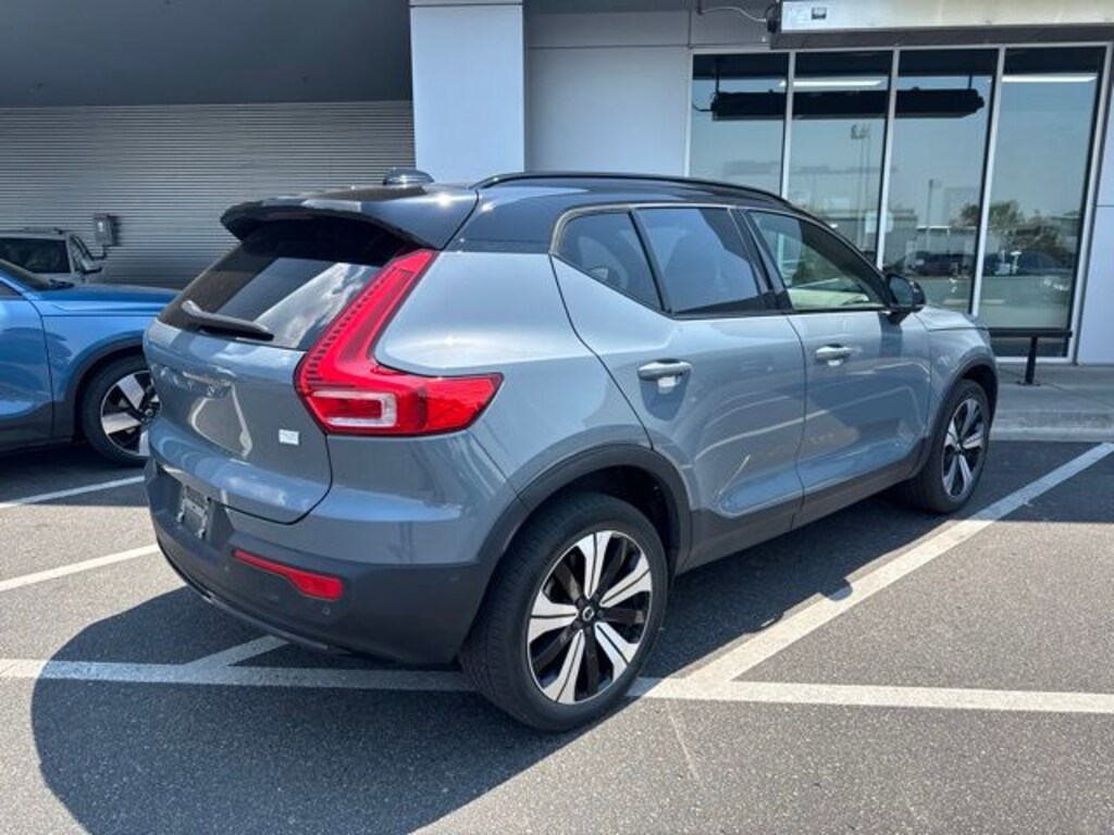 Used 2023 Volvo XC40 Recharge Pure Electric Plus SUV