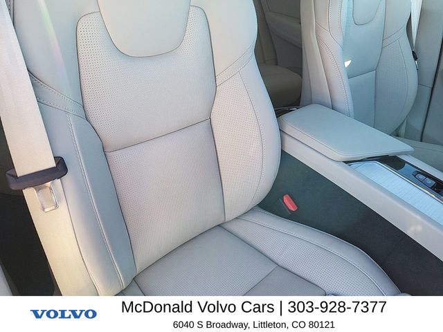 2026 Volvo XC60 Ultra - Photo 19