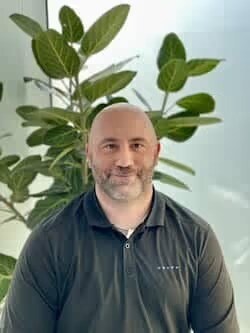 Staff member Karl Metzger from ID_347b02