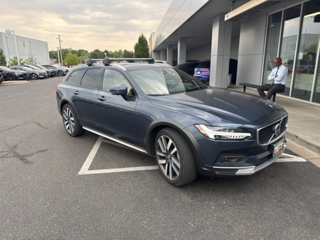 Used 2024 Volvo V90 Cross Country B6 Ultimate Wagon