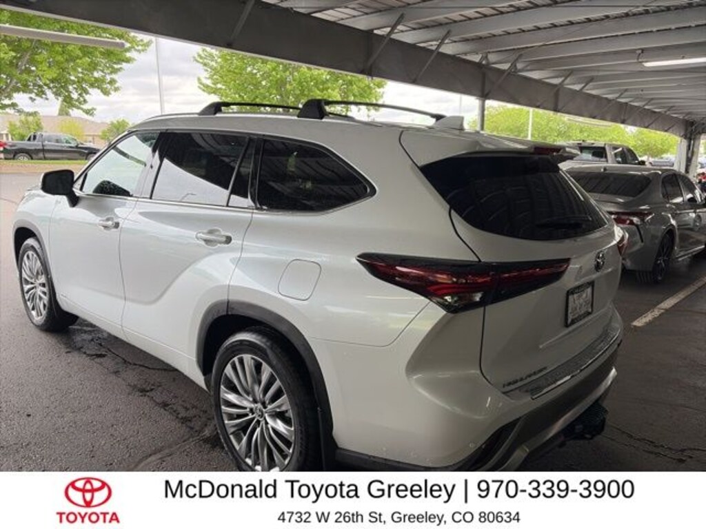 Used 2024 Toyota Highlander Hybrid Platinum SUV